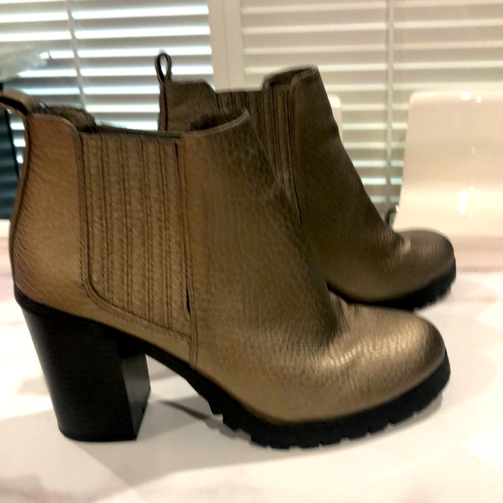 Bronze Sam & Libby lug ankle boot - size 8